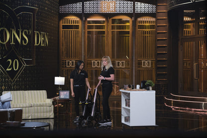 RAYMEX Lift Quattro demonstrated on stage during the CBC Dragons’ Den pitch