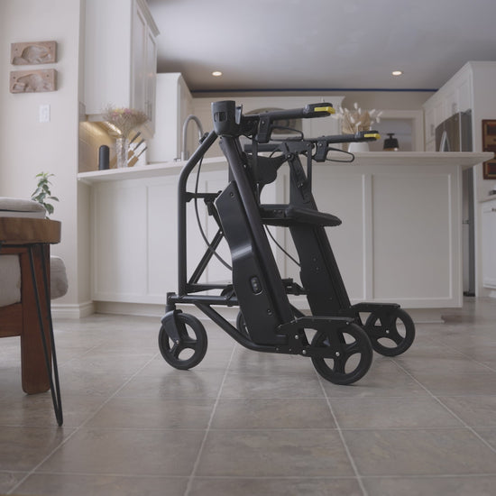 Video: independent fall recovery with the RAYMEX Lift - user raises themselves from the floor