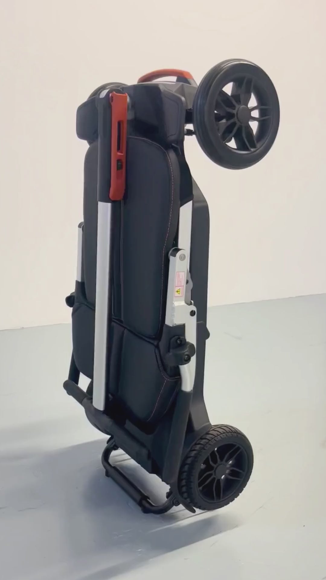 Movo Pilot scooter folding steps demonstration, folds flat to 10.4 inches