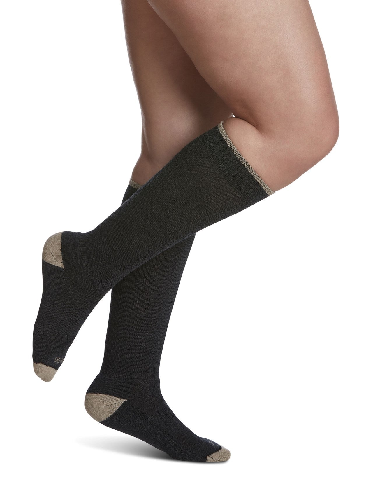 Sigvaris 420 Merino Outdoor Compression Socks 15 - 20 mmHg Calf High For Unisex Closed Toe | Sigvaris - Factory Direct Medical