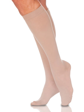 Sigvaris 780 Sheer Compression Socks 20 - 30 mmHg Calf High for Women Closed Toe | Sigvaris - Factory Direct Medical