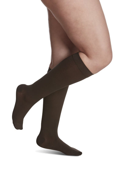 Sigvaris 840 Soft Opaque Compression Socks 20 - 30 mmHg Calf High for Female Closed Toe | Sigvaris - Factory Direct Medical