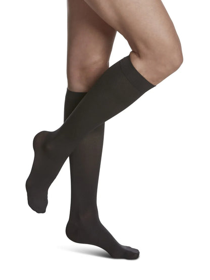 Sigvaris 840 Soft Opaque Compression Socks 15-20 mmHg Calf High for Female Closed Toe