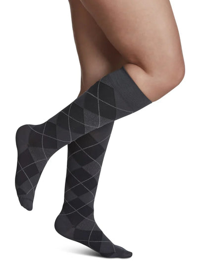 Sigvaris 140 Microfiber Shades Compression Socks 15-20 mmHg Calf High For Women Closed Toe