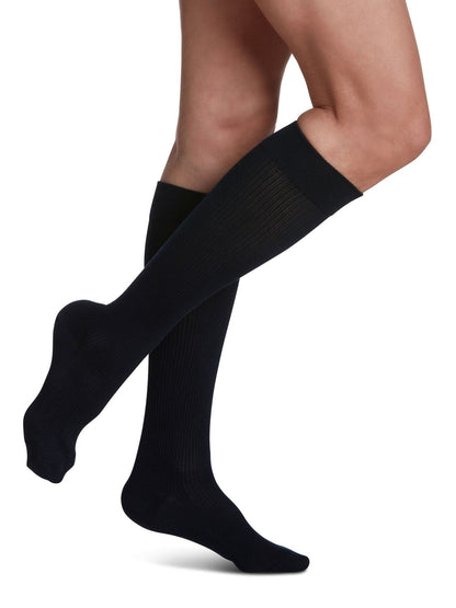 Sigvaris 140 Casual Cotton Compression Socks 15-20 mmHg Calf High For Women Closed Toe
