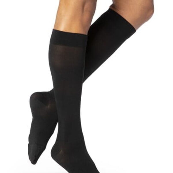 SIGVARIS Women’s Essential Opaque 860 Closed Toe Calf-High Socks 20-30mmHg