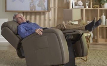 How-Does-A-Power-Lift-Recliner-Ease-Human-Life-FactoryDirectMedical